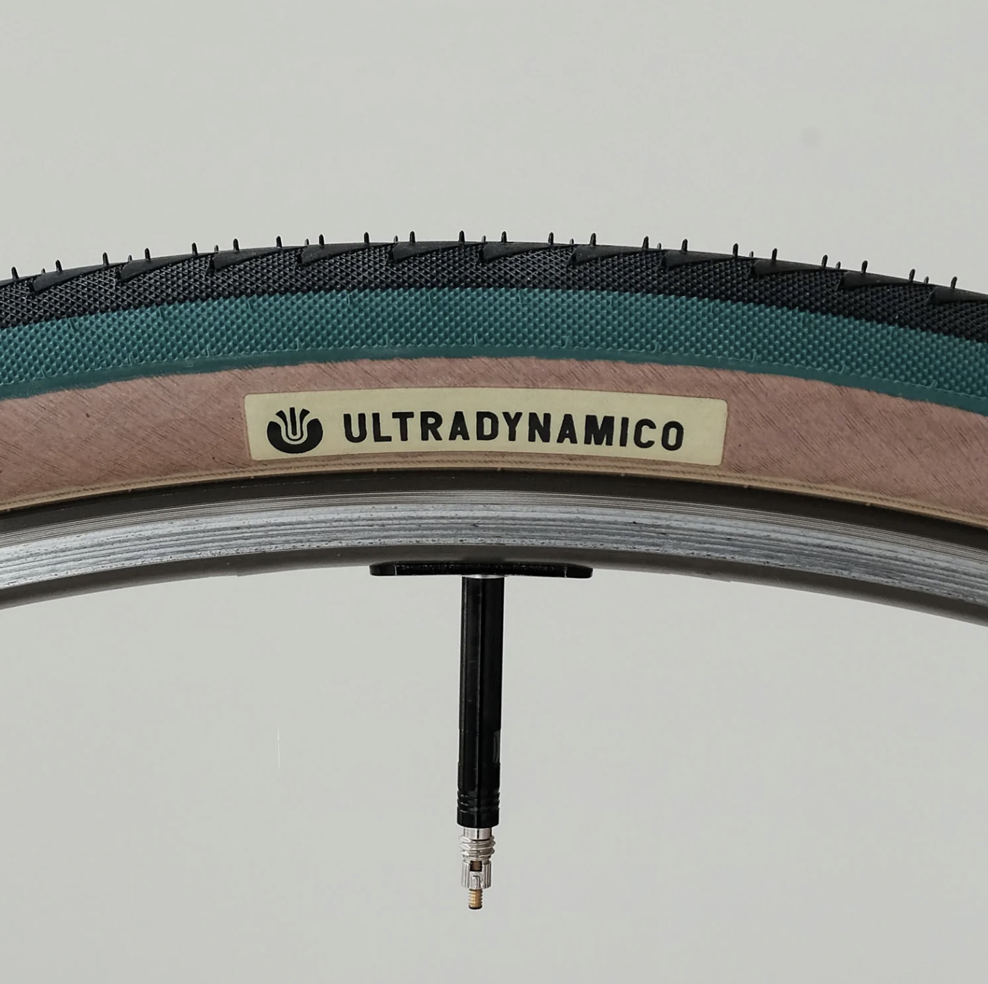 ULTRADYNAMICCO CAVA 700C X 33?? タイヤ ULTRADYNAMICO* cava race tire (gray/700/33) - BLUE LUG