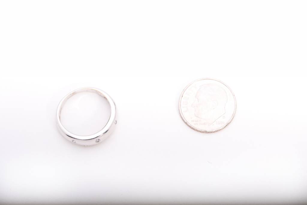 Fashion Ring White Gold With Accent Diamonds 14k