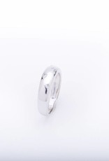 Fashion Ring White Gold With Accent Diamonds 14k