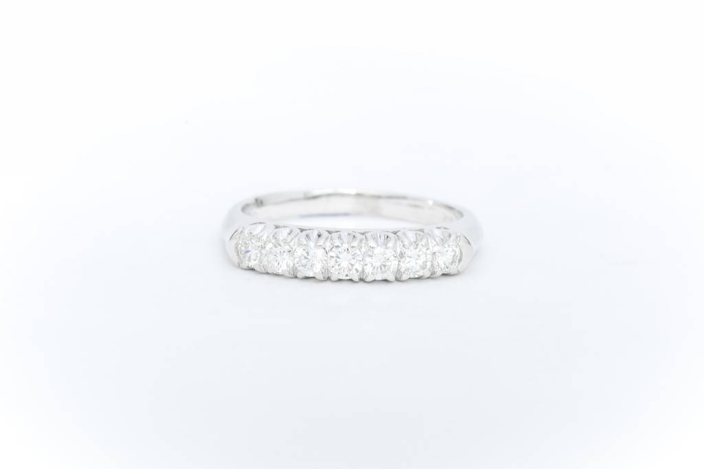 Seven Diamond Anniversary Band White Gold 14k