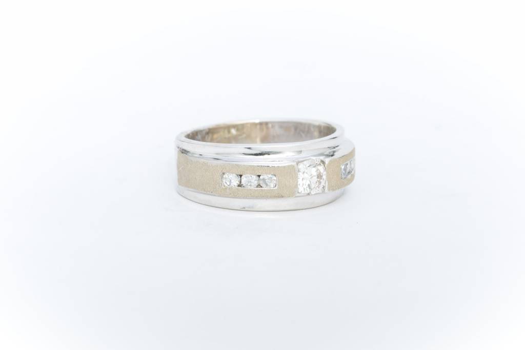 Mens Two-Tone Diamond Band 14k