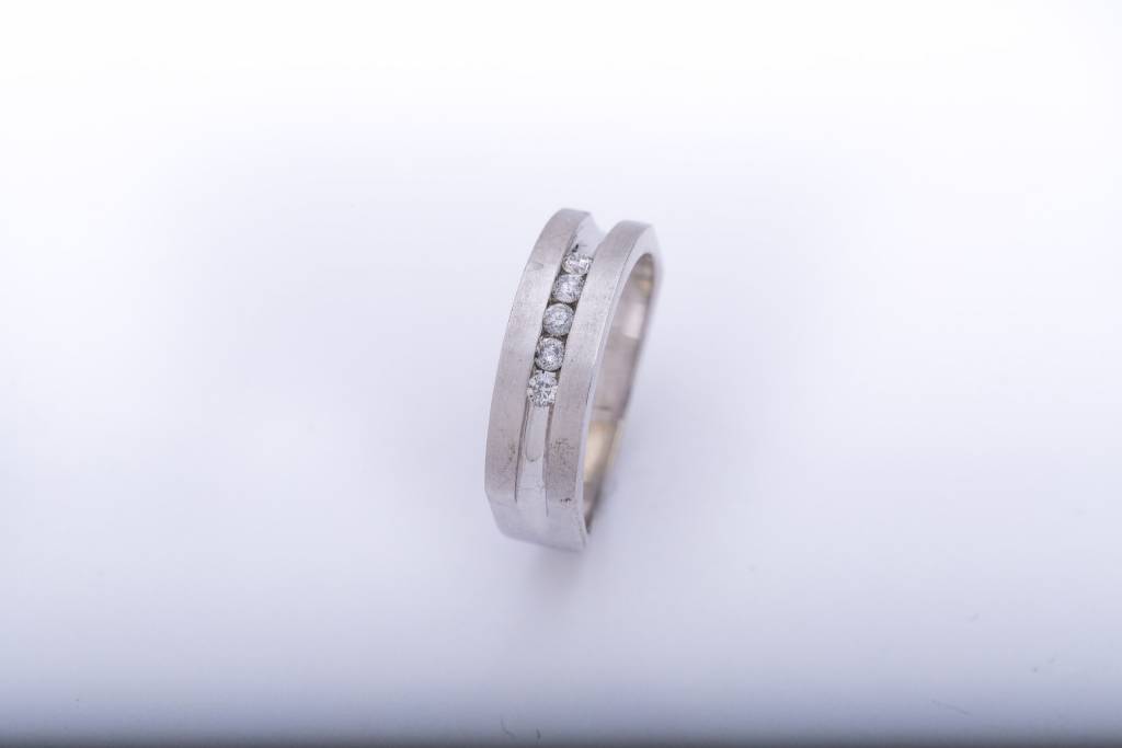 5 Diamond Band White Gold 14k