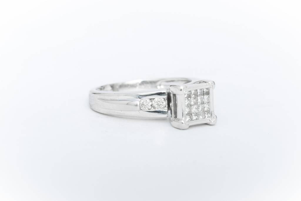 Diamond Square Cluster Frame Ring White Gold 14k