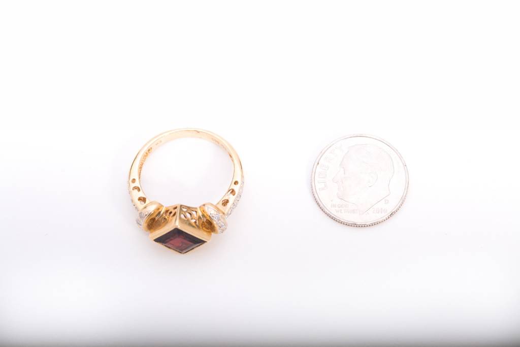 Ruby and Diamond Ring Yellow Gold 14k