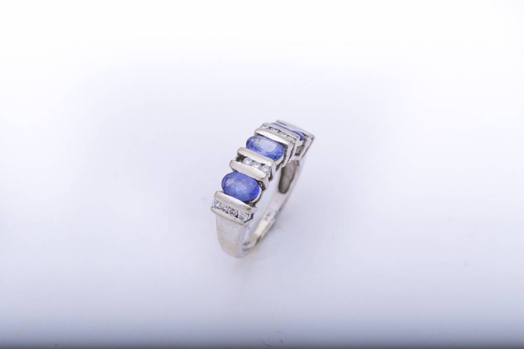 3 Sapphire and Diamond Ring White Gold 14k