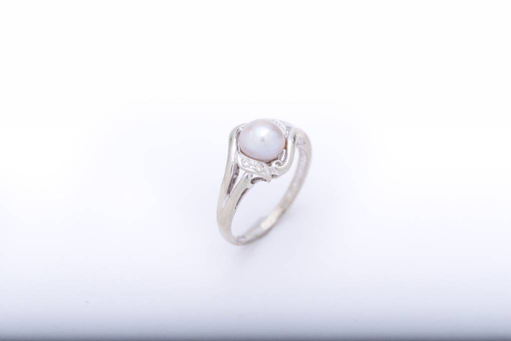 Pearl and Diamond Ring White Gold 14k