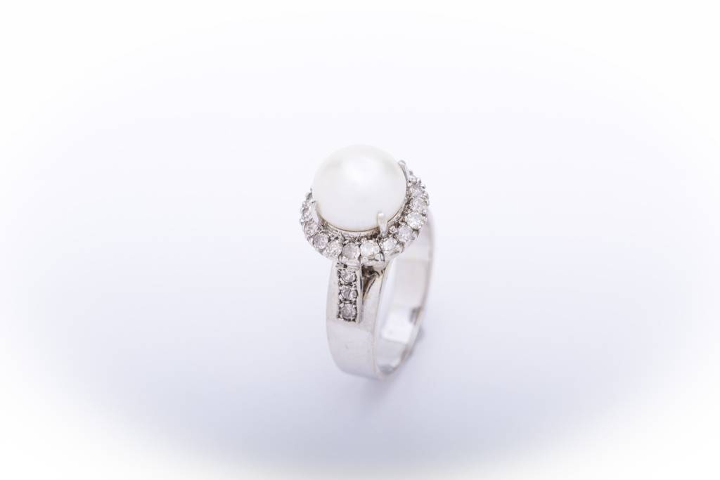 Pearl Diamond Framed Ring White Gold 14k