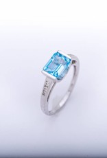 Aquamarine Radiant Cut White Gold Ring 14k