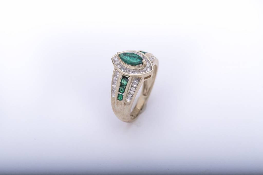 Emerald and Diamond Marquise Cut Ring Yellow Gold 14k