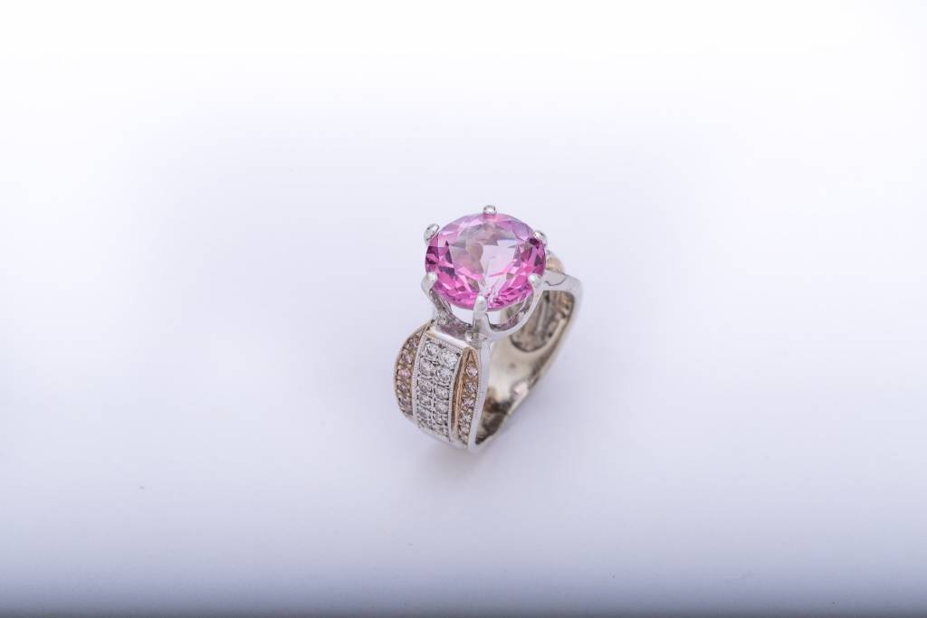 Pink Tourmaline and Diamond Ring Yellow Gold 14k