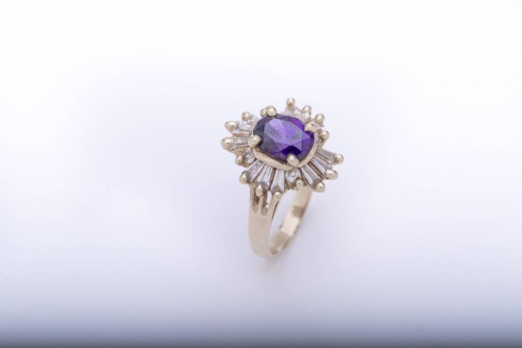 Amethyst and Diamond Ring Yellow Gold 14k