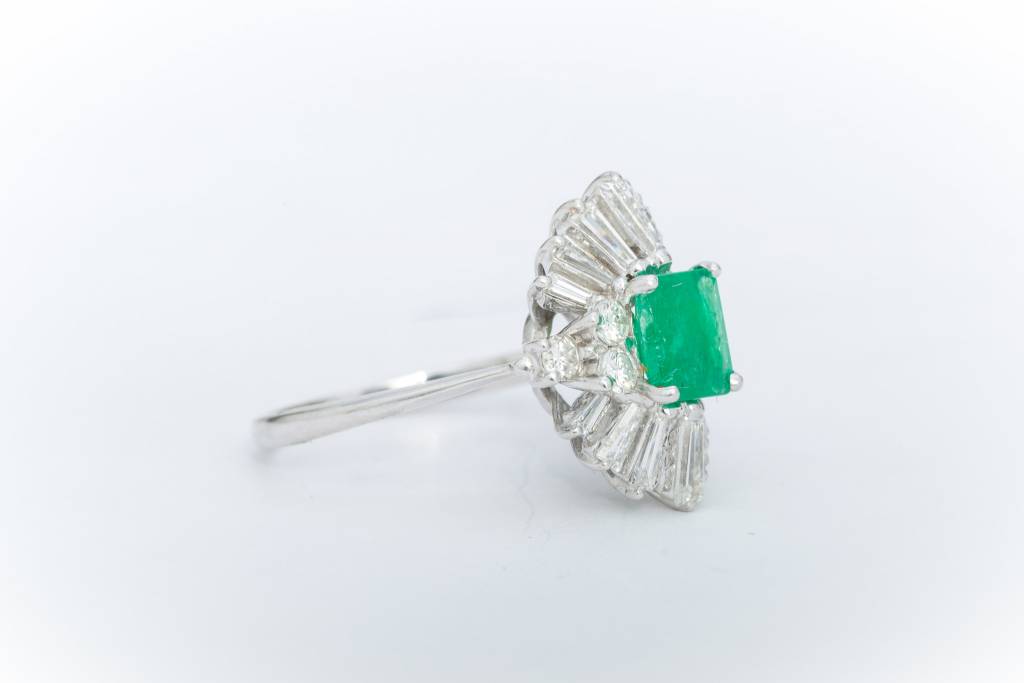 Emerald and Diamond Ring White Gold 14k