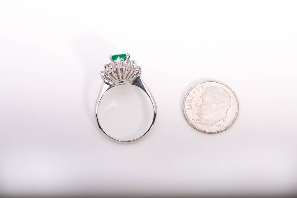 Emerald and Diamond Ring White Gold 14k