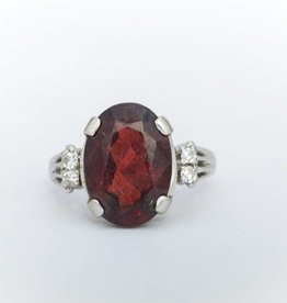 Red Garnet and Diamond Ring White Gold 14k