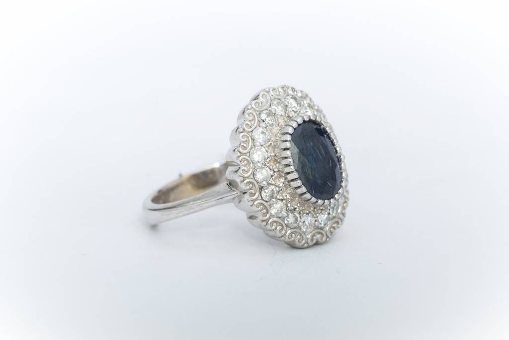 Diamond Framed Blue Sapphire Ring White Gold 14k