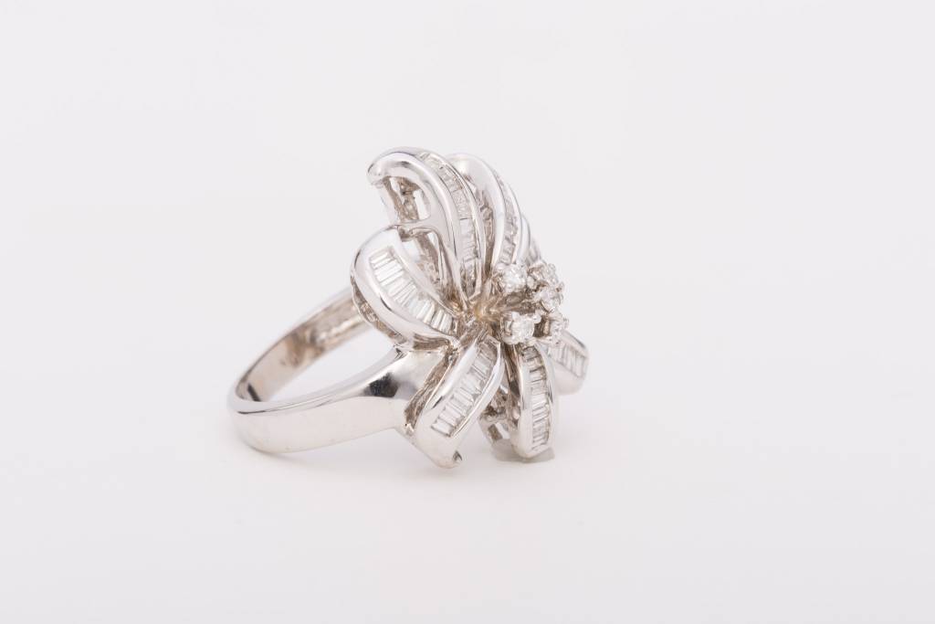 Diamond Flower Ring White Gold 14k