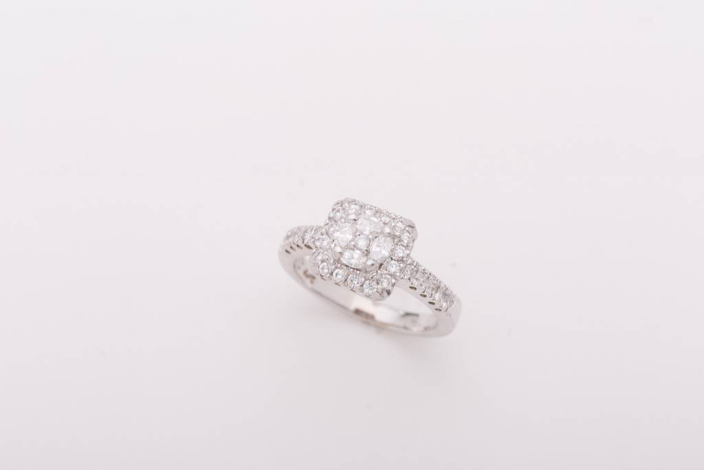 Framed Round Cluster Diamonds White Gold 14k
