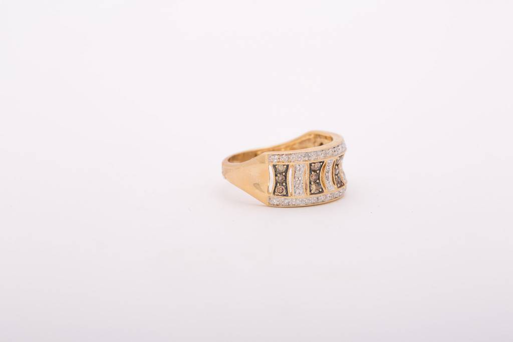 Antique Style Black and Clear Diamond Ring Yellow Gold 14k