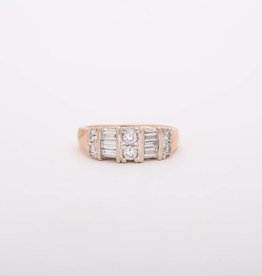 Round and Baguette Bar Ring Yellow Gold 14k