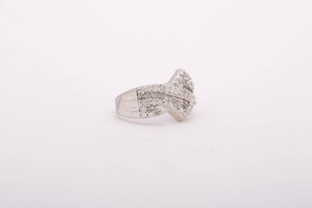 Bypass Diamond Ring White Gold 14k