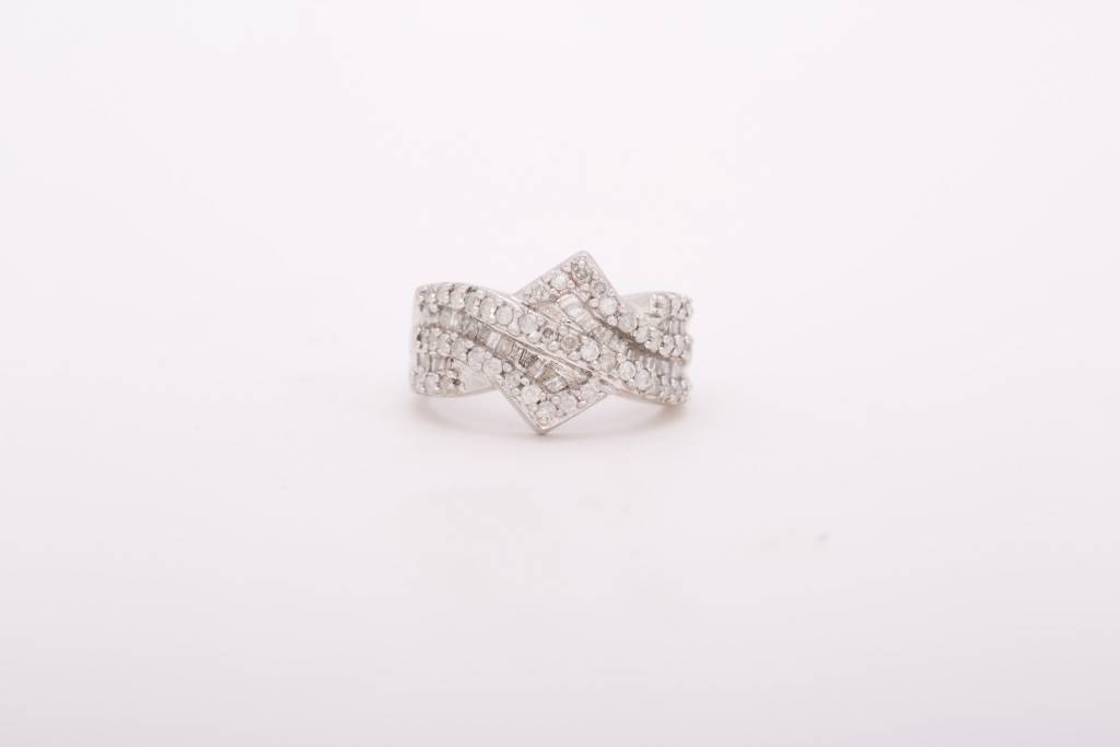 Bypass Diamond Ring White Gold 14k