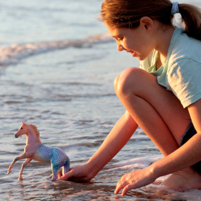 Breyer Cora 2022