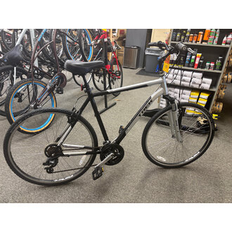 TREK USED TREK VERVE 2 SILVER/BLACK XL STEPOVER