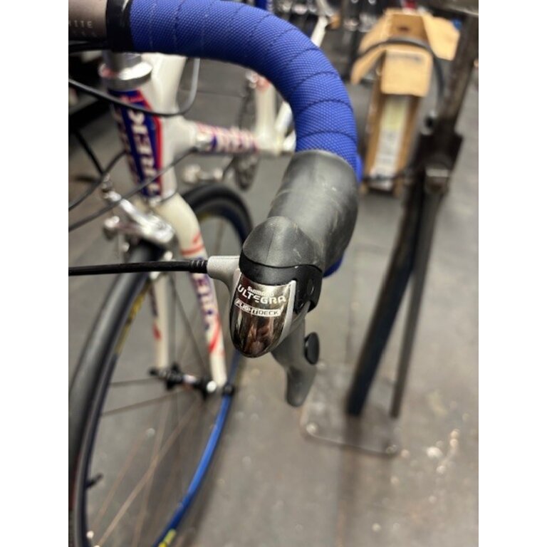 TREK USED TREK 5500 USPS EDITION RED, WHITE, BLUE 54CM