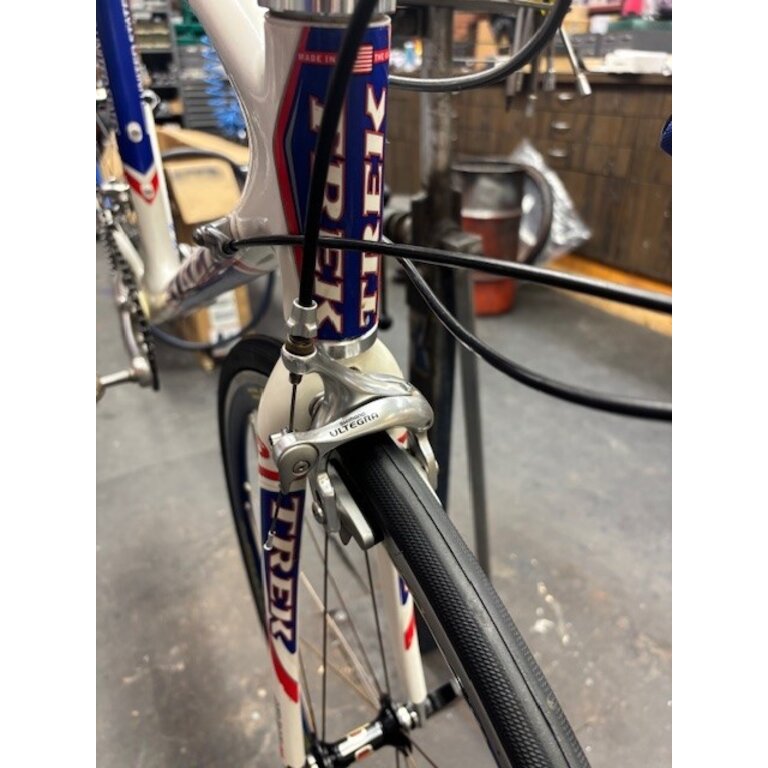 TREK USED TREK 5500 USPS EDITION RED, WHITE, BLUE 54CM