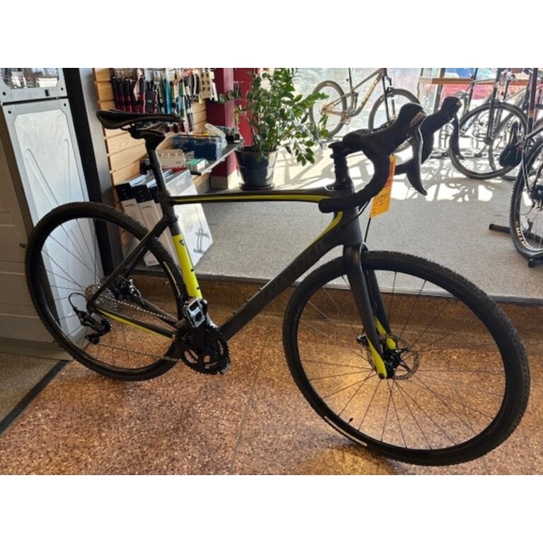 Specialized Used Specialized Roubaix Elite 56CM Satin Carbon/Hyper/Charcoal
