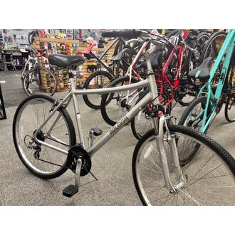 Raleigh USED RALEIGH ROUTE LARGE STEPOVER SILVER