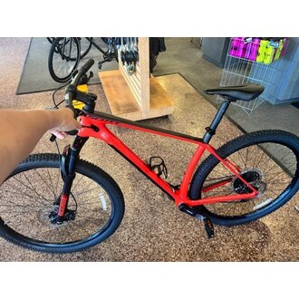 SCOTT USED SCOTT SCALE 940 RED/BLACK LARGE