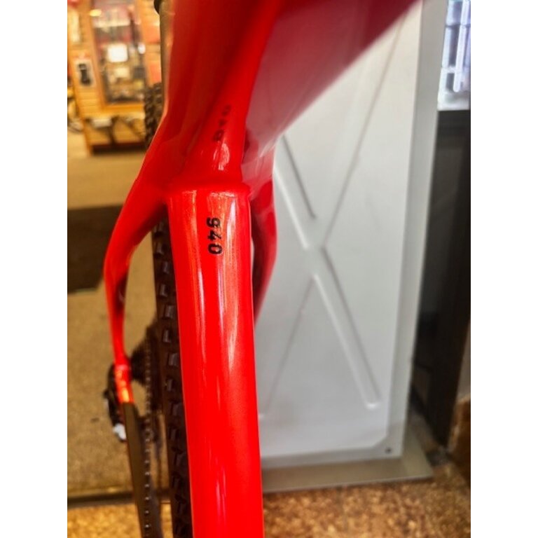 SCOTT USED SCOTT SCALE 940 RED/BLACK LARGE