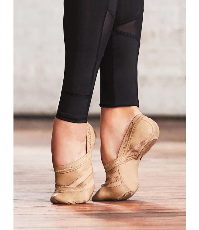 Capezio Capezio Freeform Jazz/Lyrical Shoe FF01A