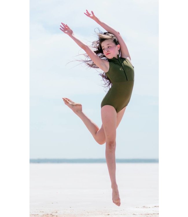 BP Designs Zip Front Solid Back Leo 83125 (more colors)