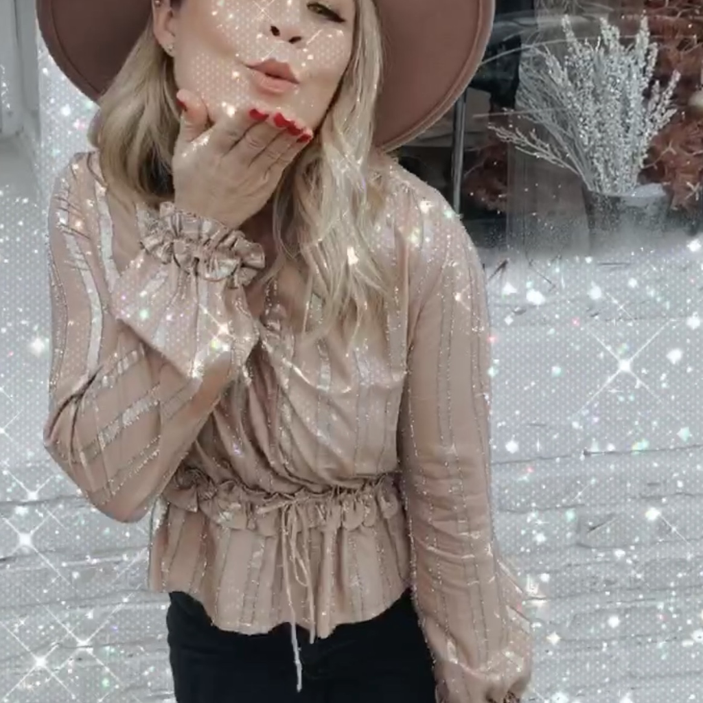 Elizabeth Tinsle Top