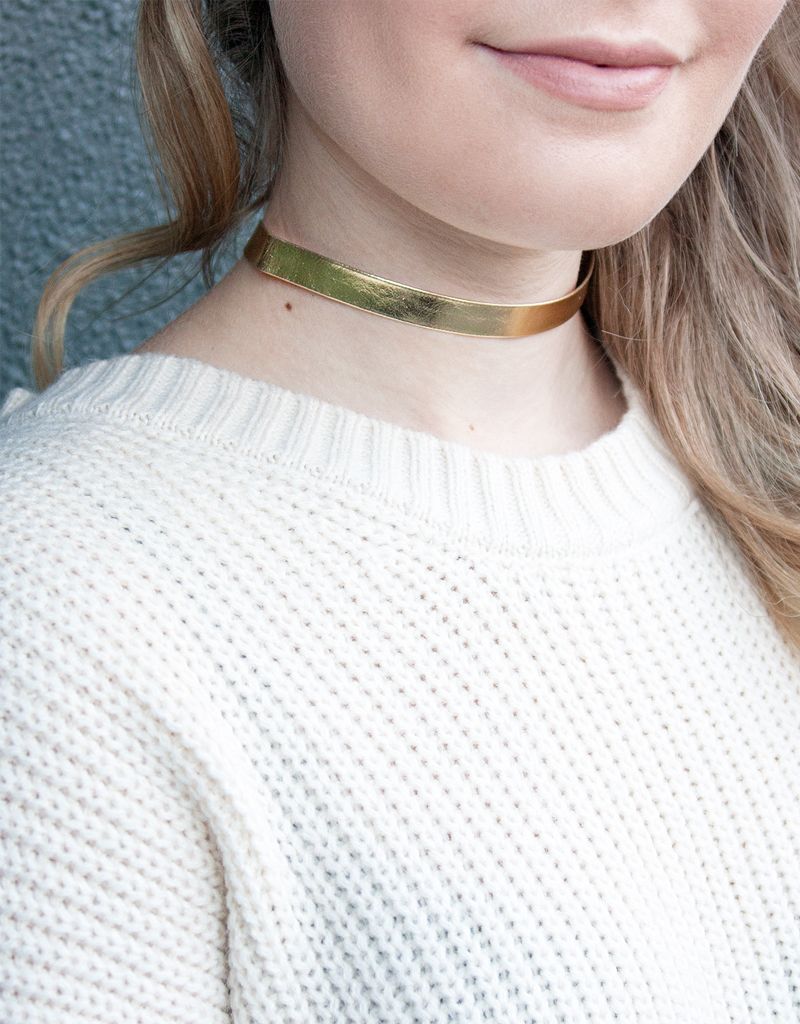 Thin Metallic Choker