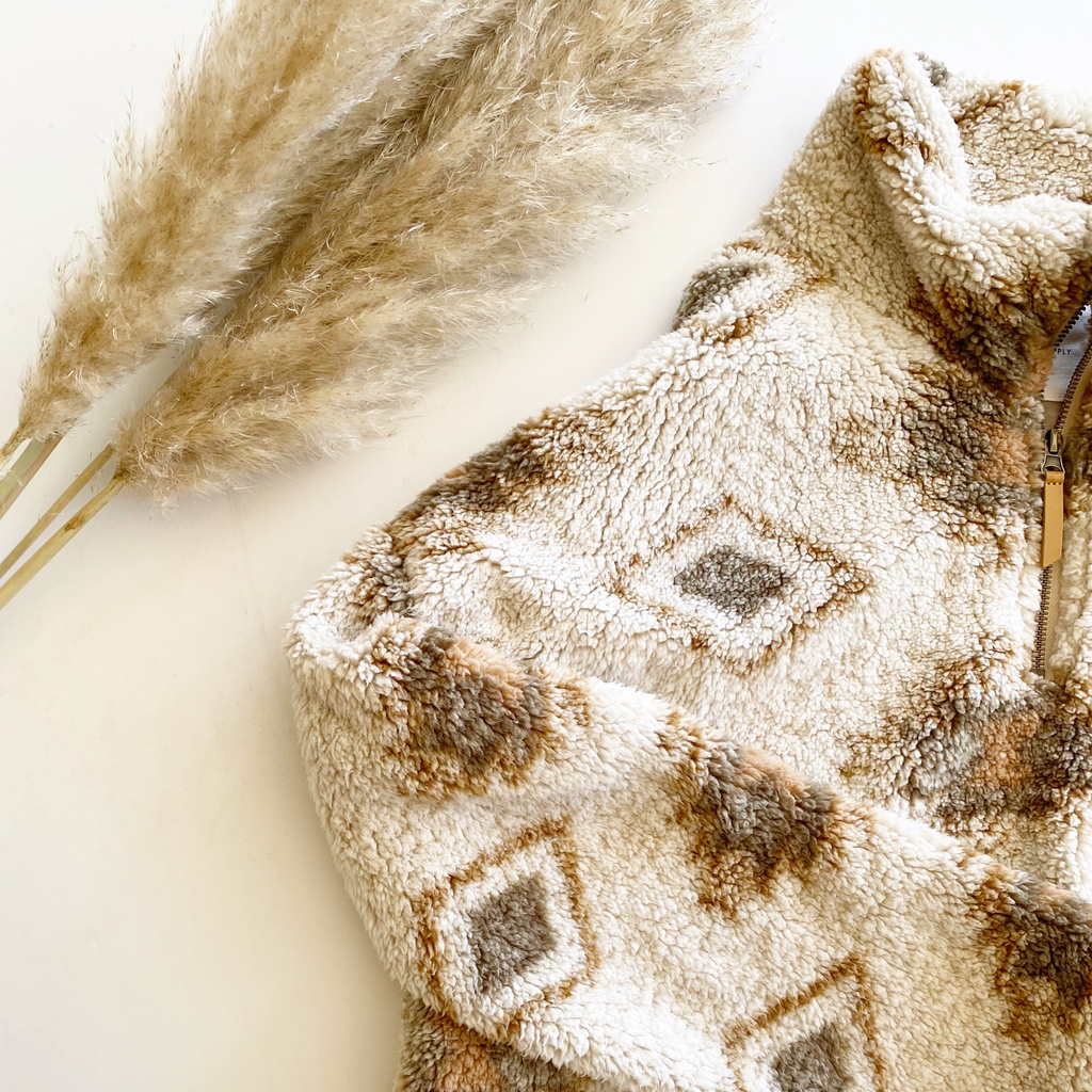 Walking Poetry Pullover