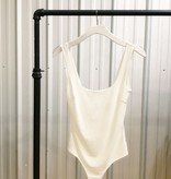 Simple Scoop Neck Body Suit