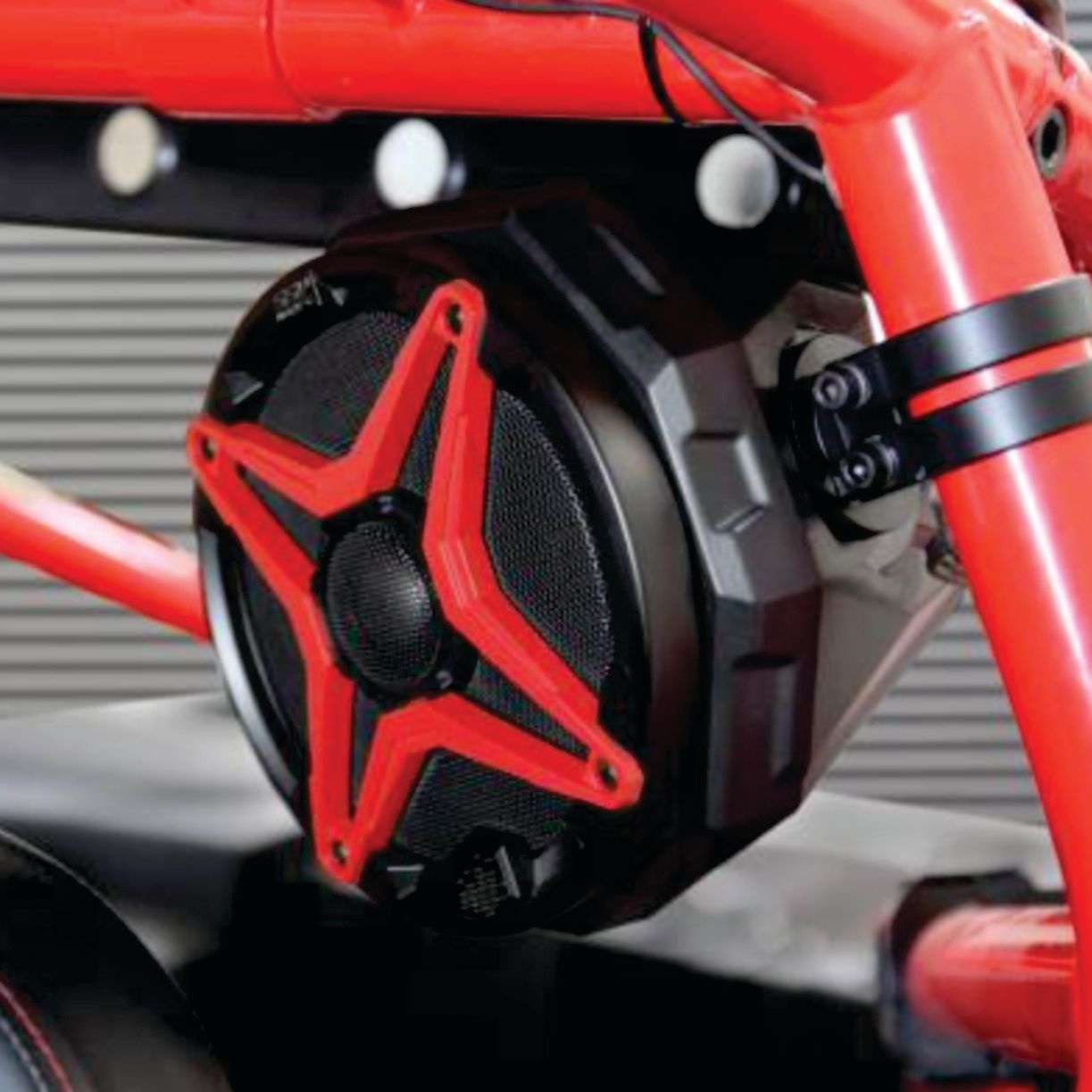 SSV Works SSV Works - Universal Cage Mount Pods Including Dual 1.75" Clamps - Fits 6 1/2 (Unloaded)