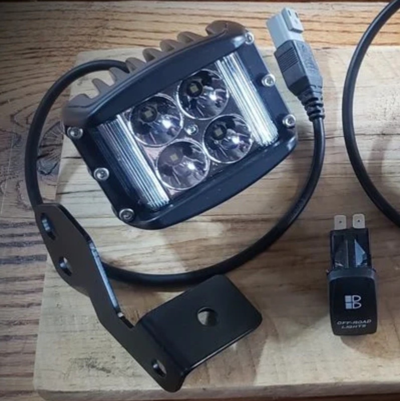 White Lightning Offroad - 40 Watt Side Shooter CLEAR LED Pod Light