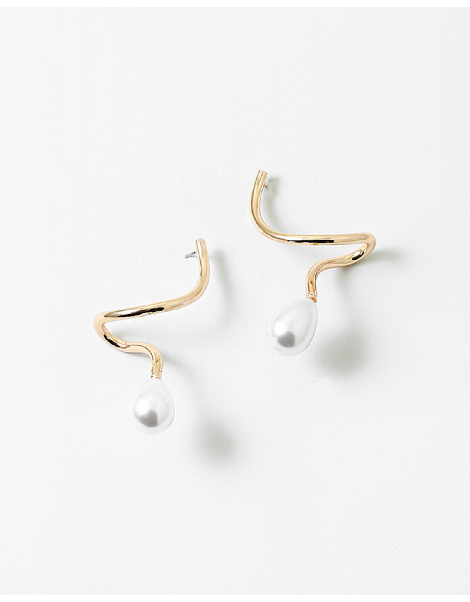 Blue Suede Jewels Twisted Gold & Pearl Earring