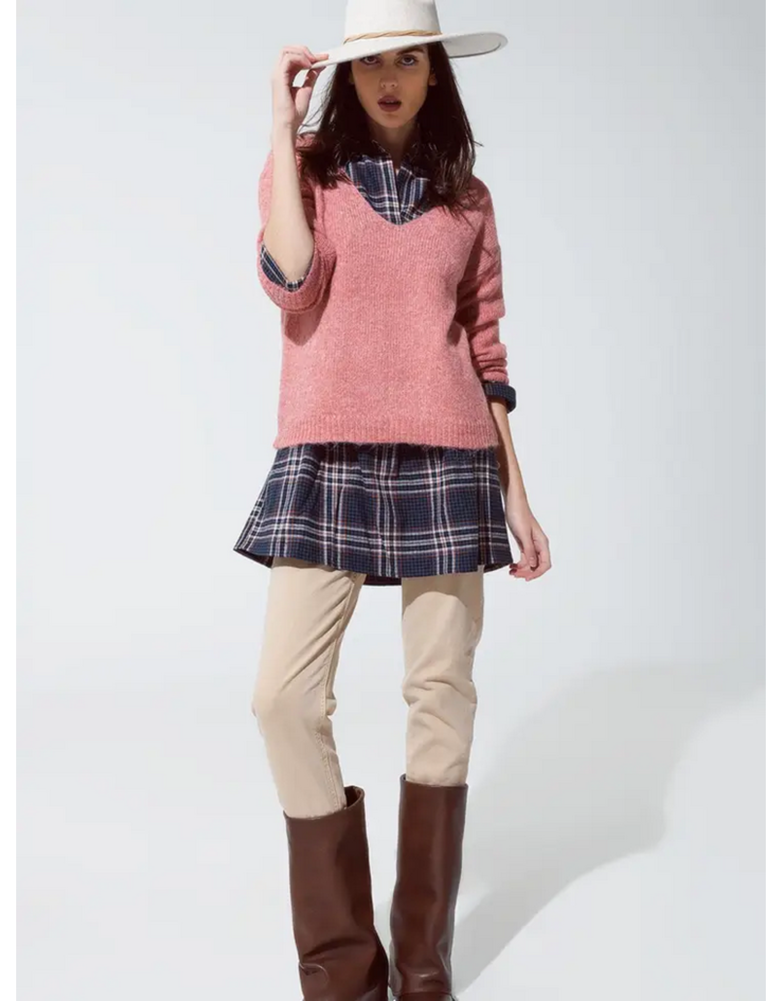 Q2 Soft Pink Sweater in ONE SIZE