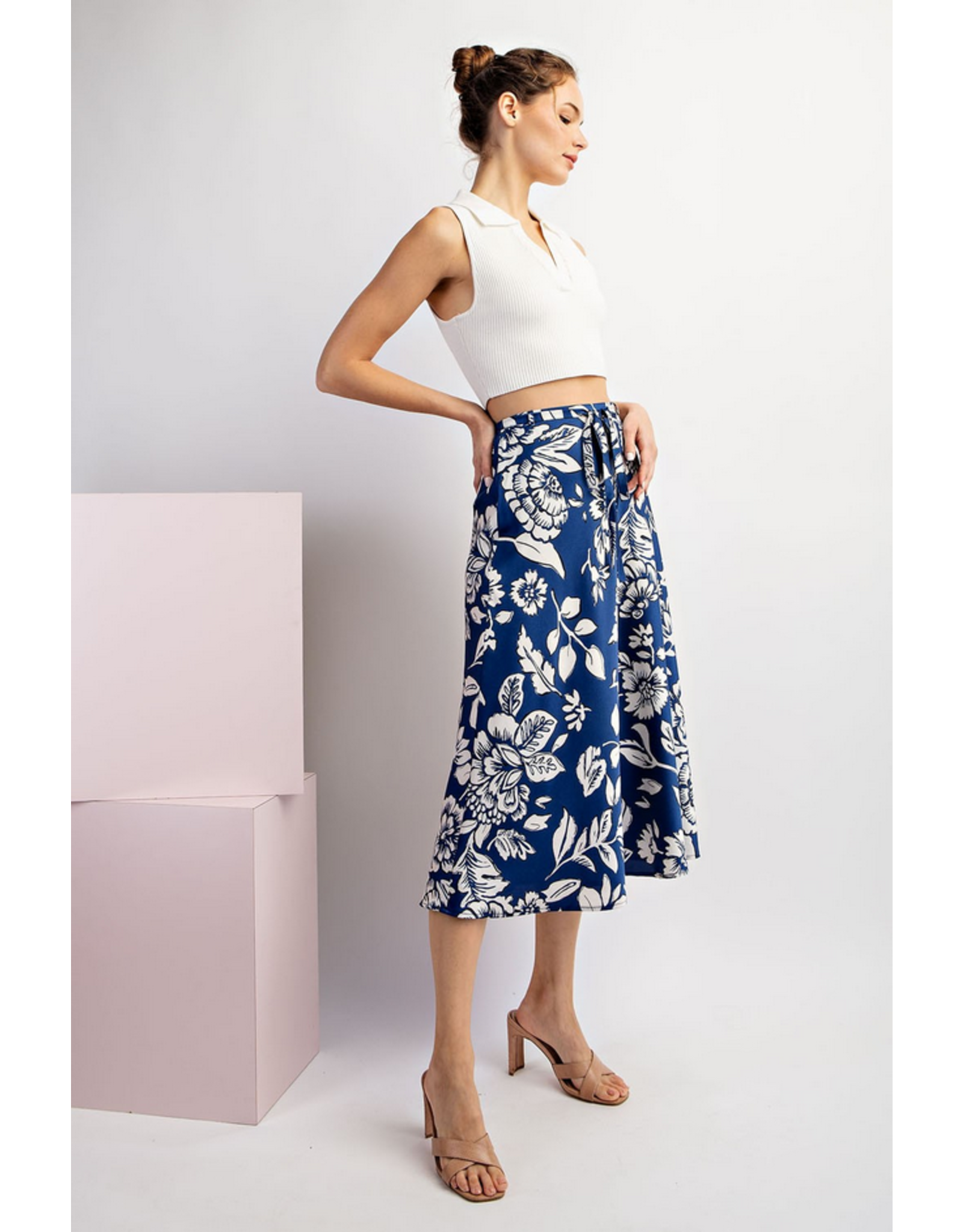 eesome Floral Midi Skirt