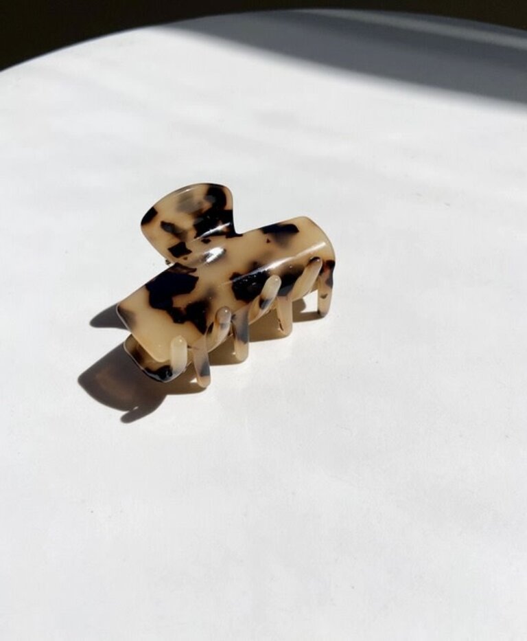 Solar Eclipse Classic Claw Clip Blonde Tortoise