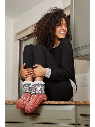 Me Moi Snowflake Border Sherpa Lined Lounge Sock Me Moi Snowflake Border Sherpa Lined Lounge Sock