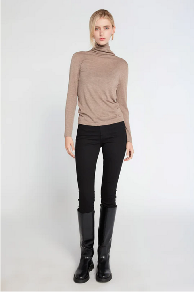 Look By M Lightweight Turtleneck Sweater ONE SIZE