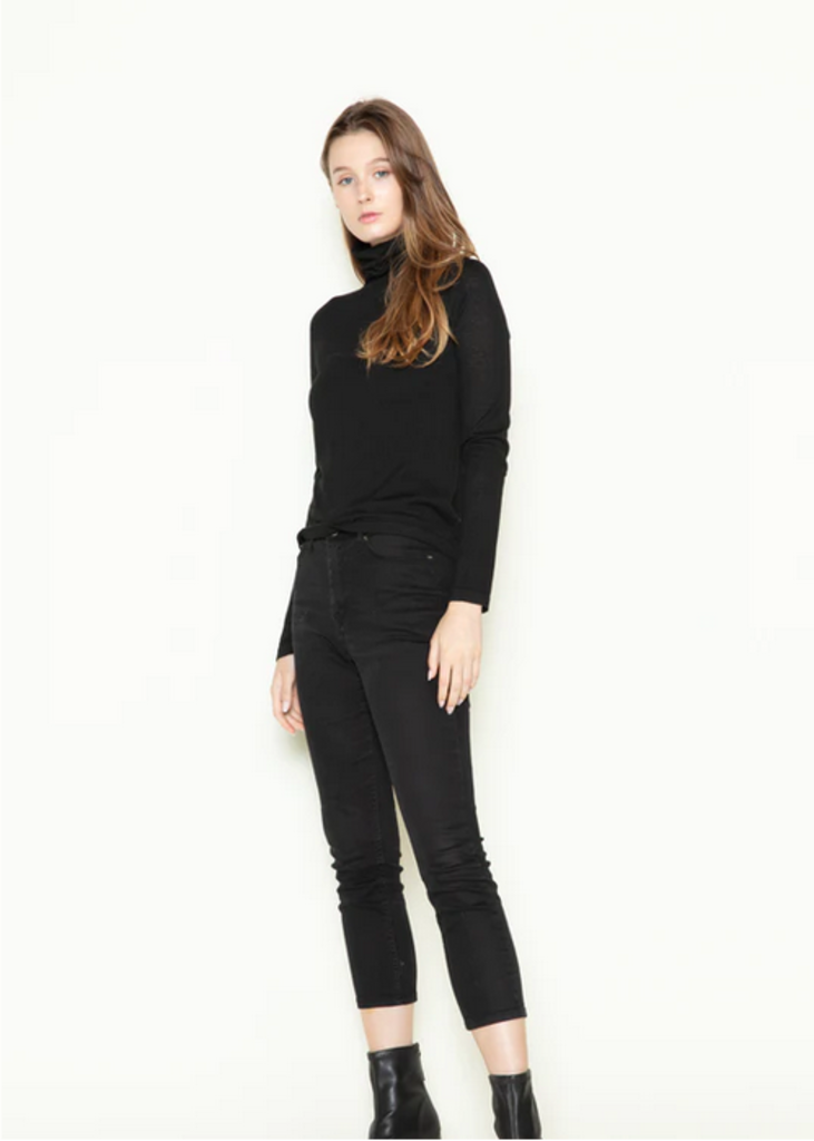 Look By M Lightweight Turtleneck Sweater ONE SIZE