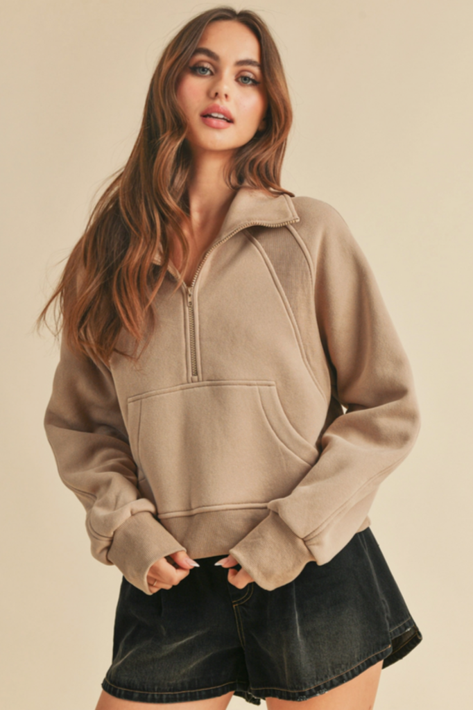 Aemi & Co Dove Funnel Neck Half Zip Pull Over