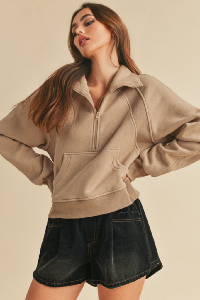 Aemi & Co Dove Funnel Neck Half Zip Pull Over
